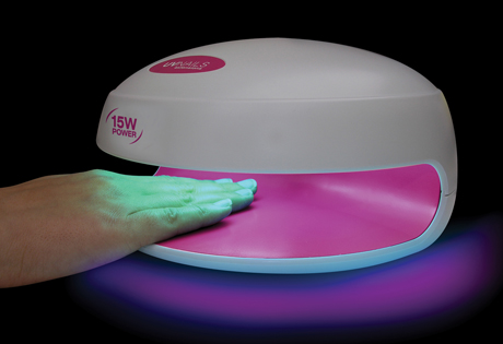 Faux ongles et séances d’ UV pour ongles: RIO Nails/ UVLP